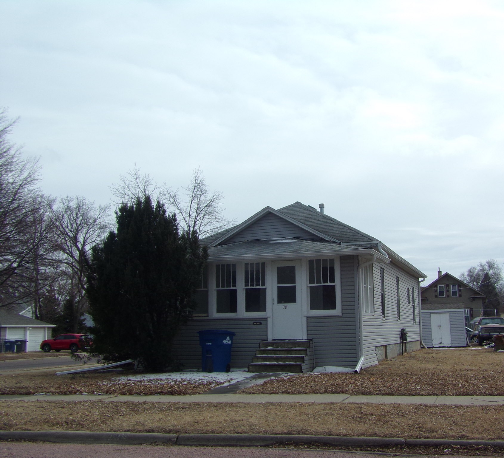 $124,900 701 West 6th Ave
