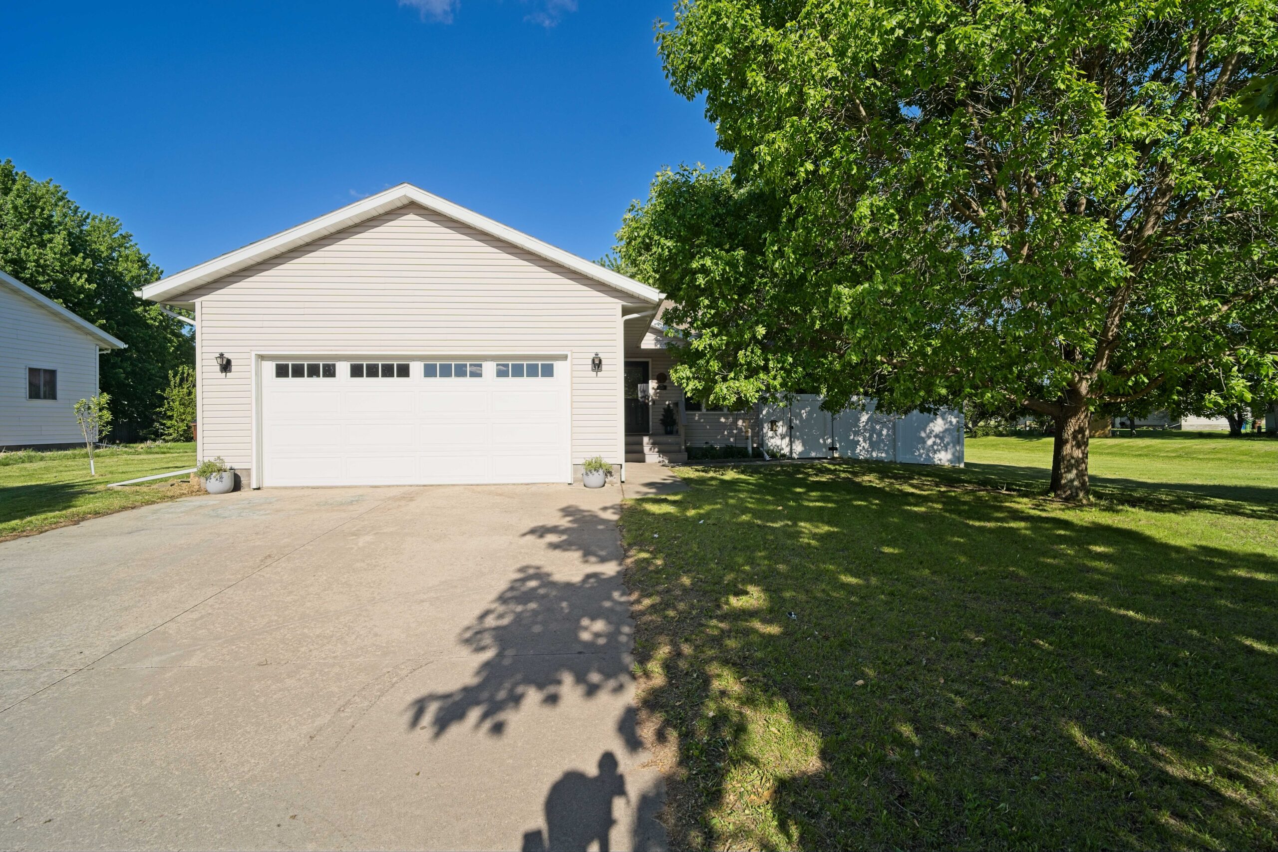1614 N Minnesota St $405,000